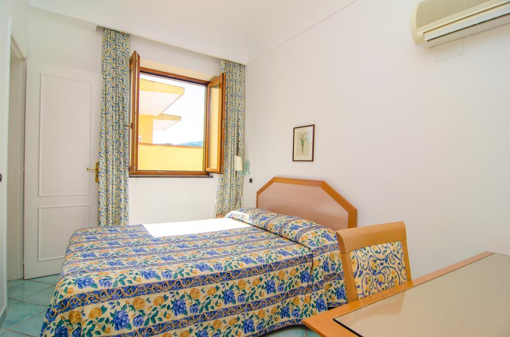 La Capannina - Hotel & Apartments Ischia Eksteriør billede